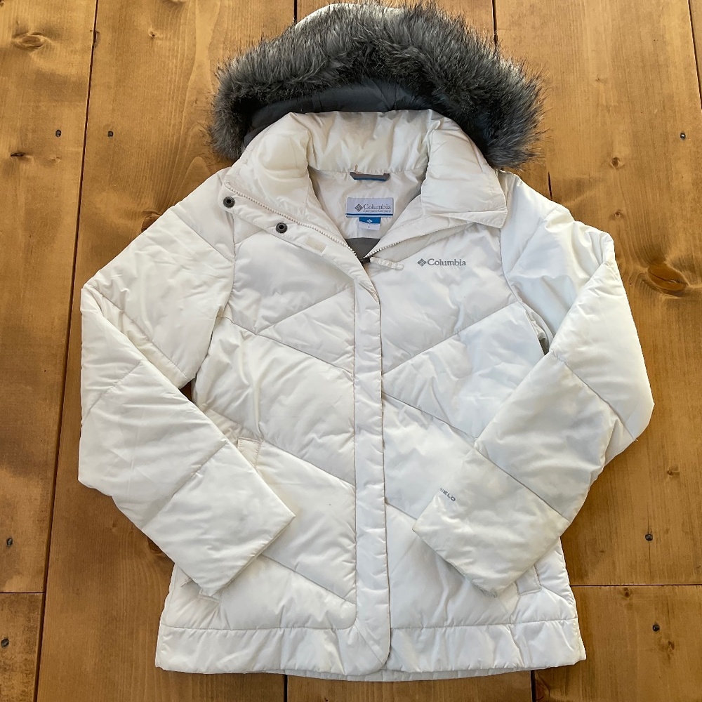 SALE‼️COLUMBIA WOMENS WINTER WHITE FUR TRIM HOODED OMNI SHIELD COAT SMALL EUC